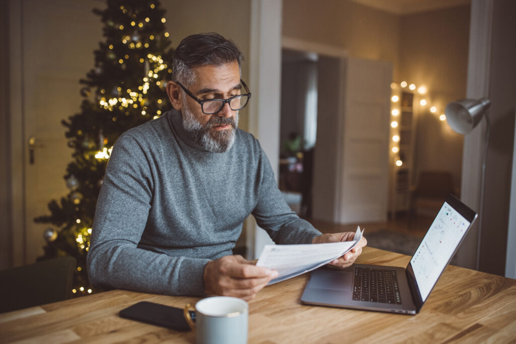 5 Year-End Financial Moves for the Holidays Income for Life